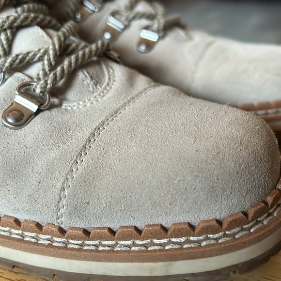 Sam Edelman Bowen Gray Suede Lace Up Faux Fur Trim Lug Sole Ankle Boots - 7 - Picture 7 of 11